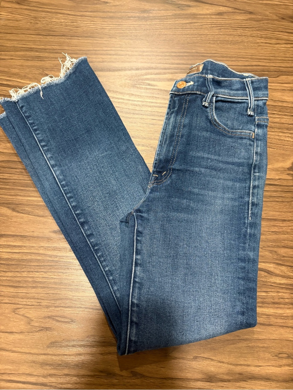 The hustler ankle mother jeans